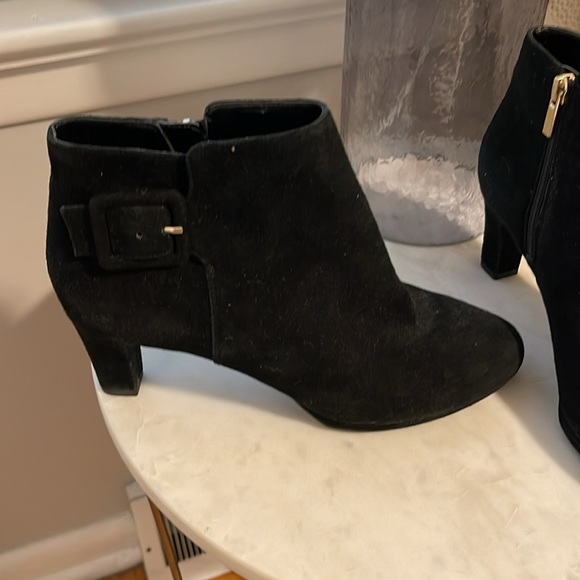 EUC Rockport Suede Booties - size 8 - Picture 4 of 10